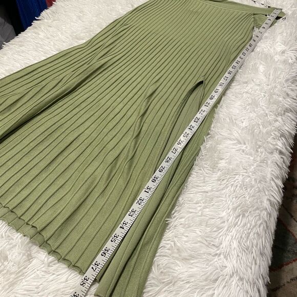 Sovere Inertia Knit Midi Skirt in Green XL - Picture 6 of 7